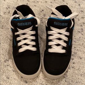 Boys Skechers size 2.5